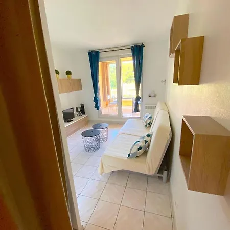 Appart 4 Pers Dans Avec Piscine A 10 Min De La Sanary-sur-Mer