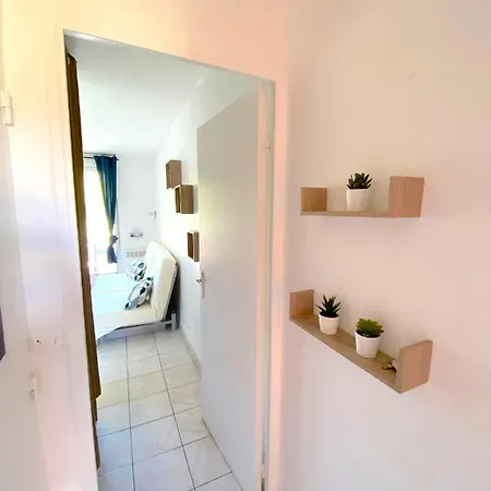 Appart 4 Pers Dans Avec Piscine A 10 Min De La